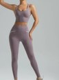 Ensemble Leggings et haut de sport